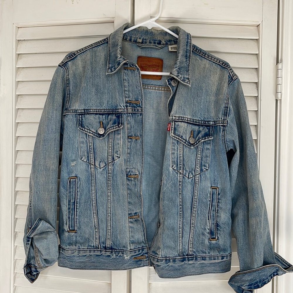 oversized vintage levi denim jacket